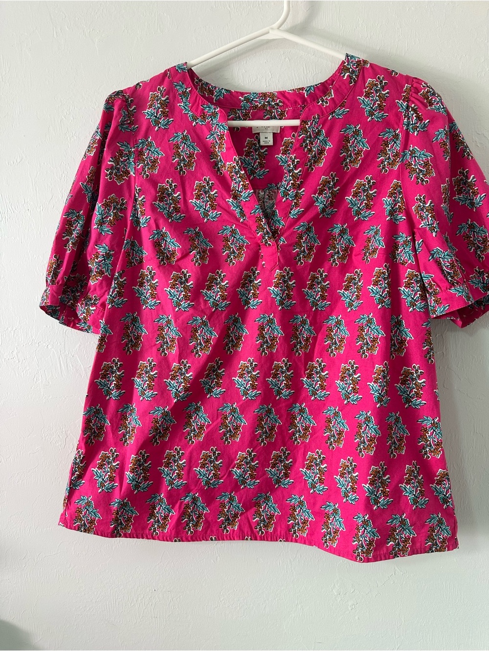 J. Crew Fuchsia Floral V-Neck Short Sleeve Top